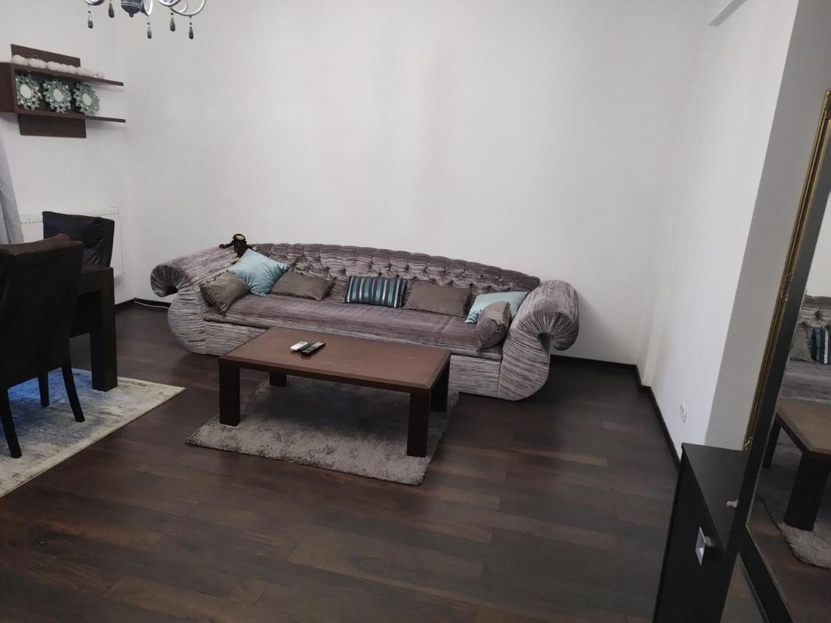 The Unique Apartment Roşu Екстериор снимка