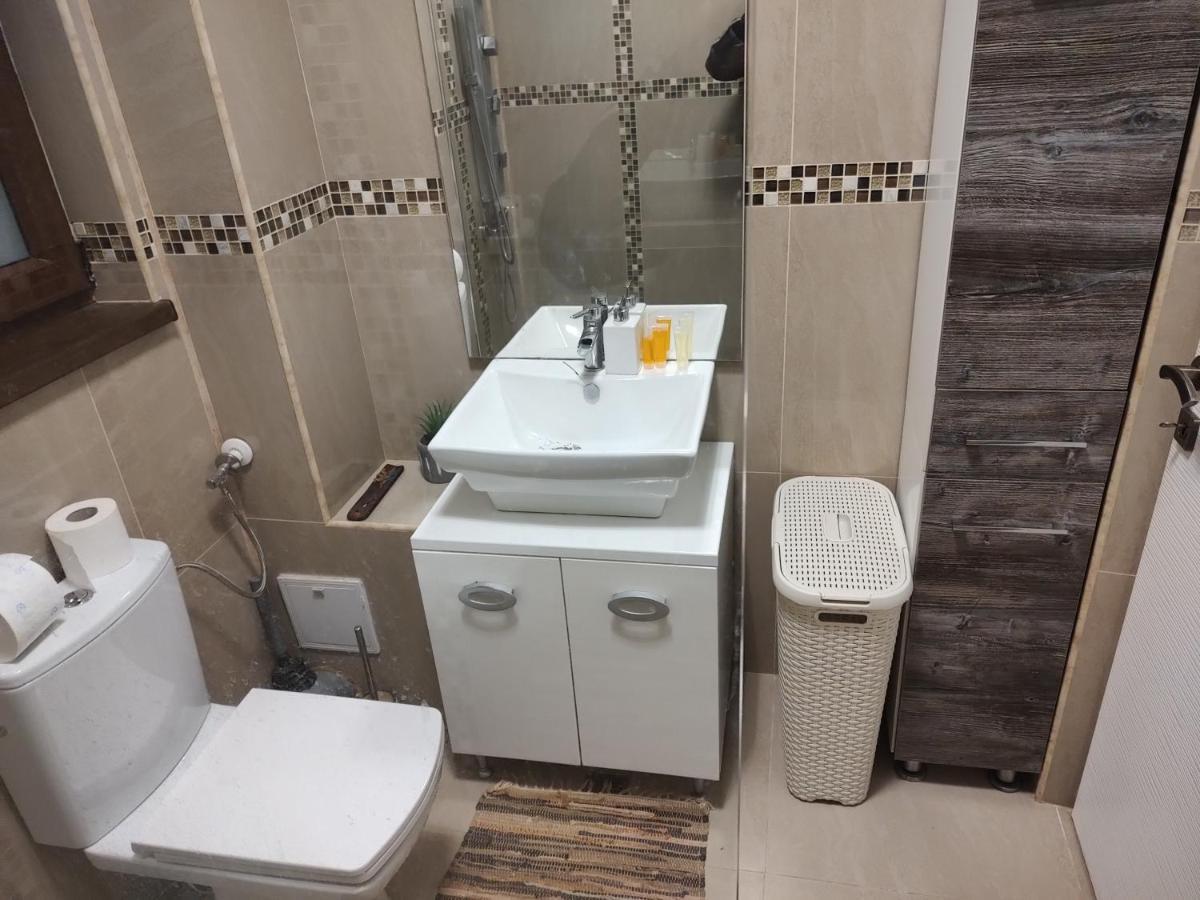 The Unique Apartment Roşu Екстериор снимка