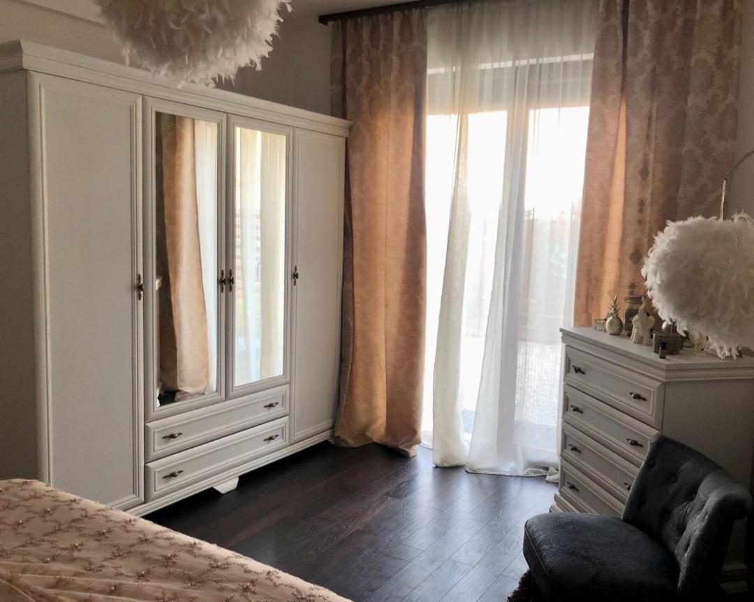 The Unique Apartment Roşu Екстериор снимка